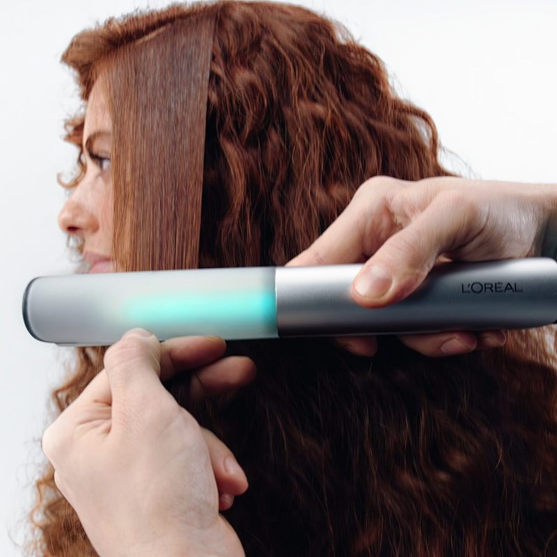 L'OREAL - LIGHT STRAIGHT + MULTI-STYLER 3 - ©L'Oréal Groupe